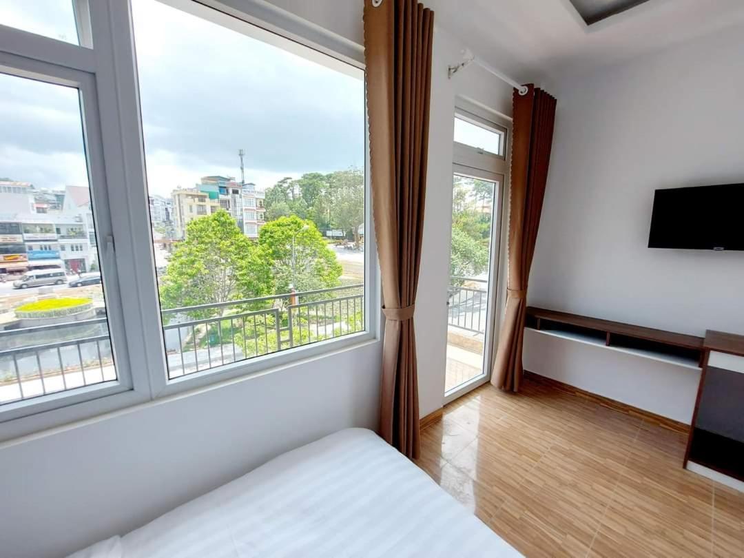 Sen Viet Hotel Dalat Екстериор снимка
